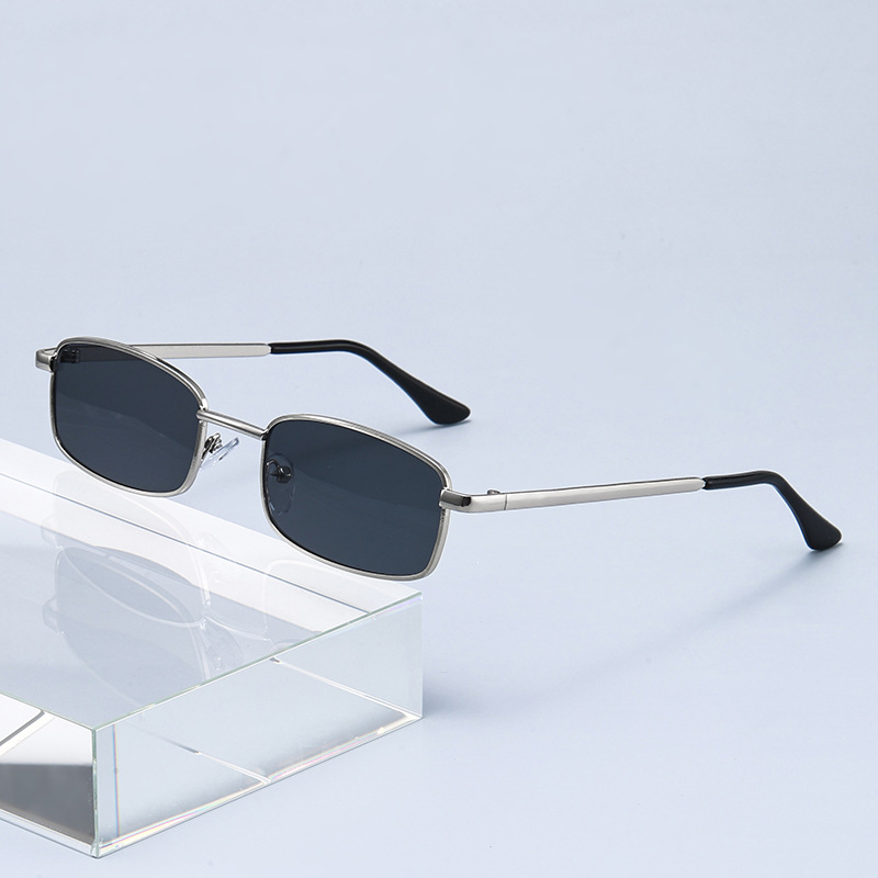 نظارات شمسية عصرية بتصميم بانك - مراجعة Women Fashion Glasses وسعره
