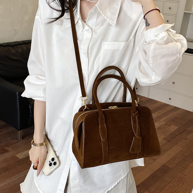 حقائب يد فاخرة من MOODS بحجمين - مراجعة Women'S Fashion Boutique وسعره