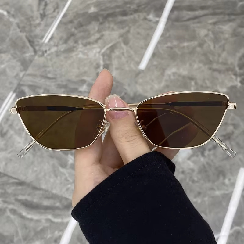 نظارات شمسية نسائية بتصميم عين - مراجعة Women Fashion Glasses وسعره