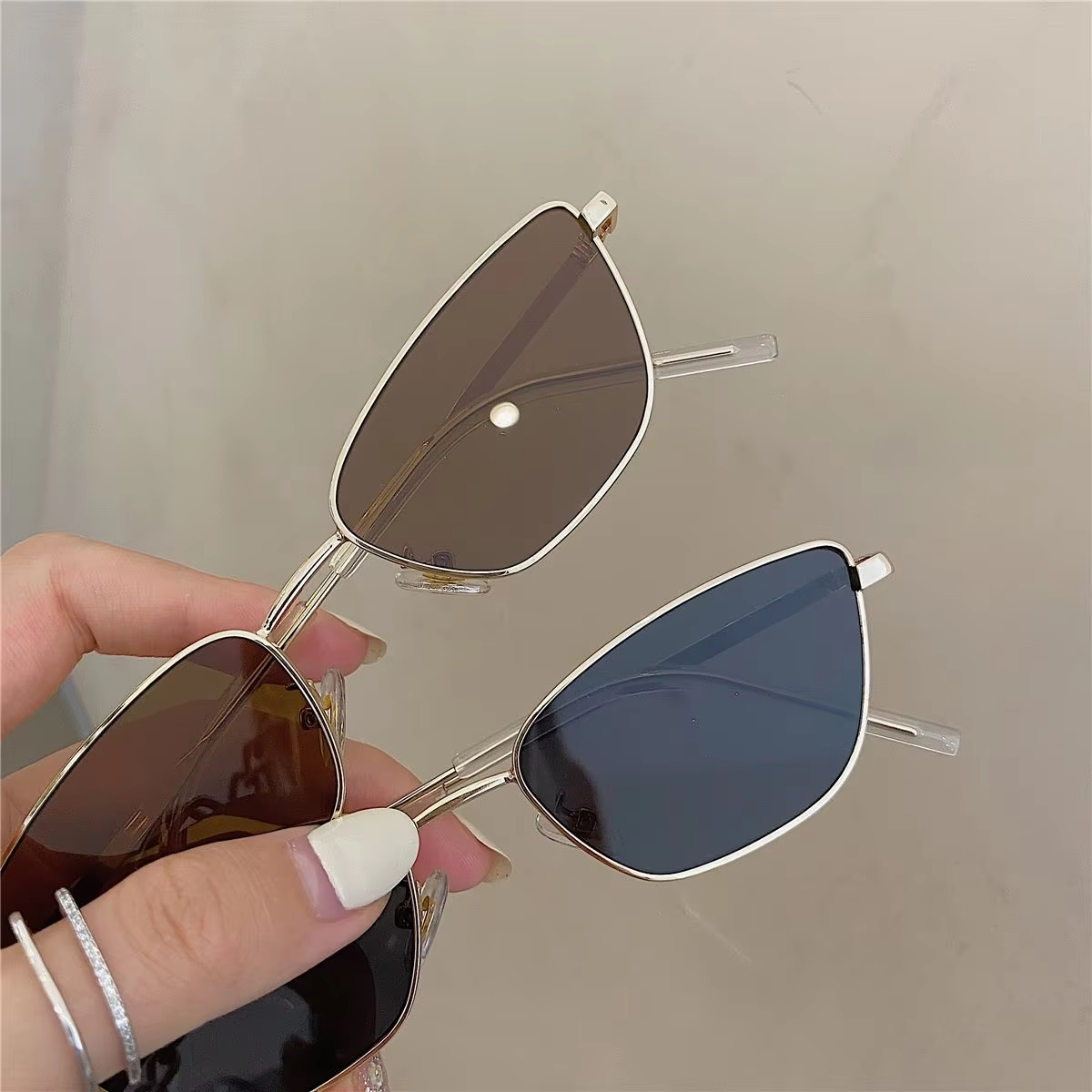 نظارات شمسية نسائية بتصميم عين - مراجعة Women Fashion Glasses وسعره