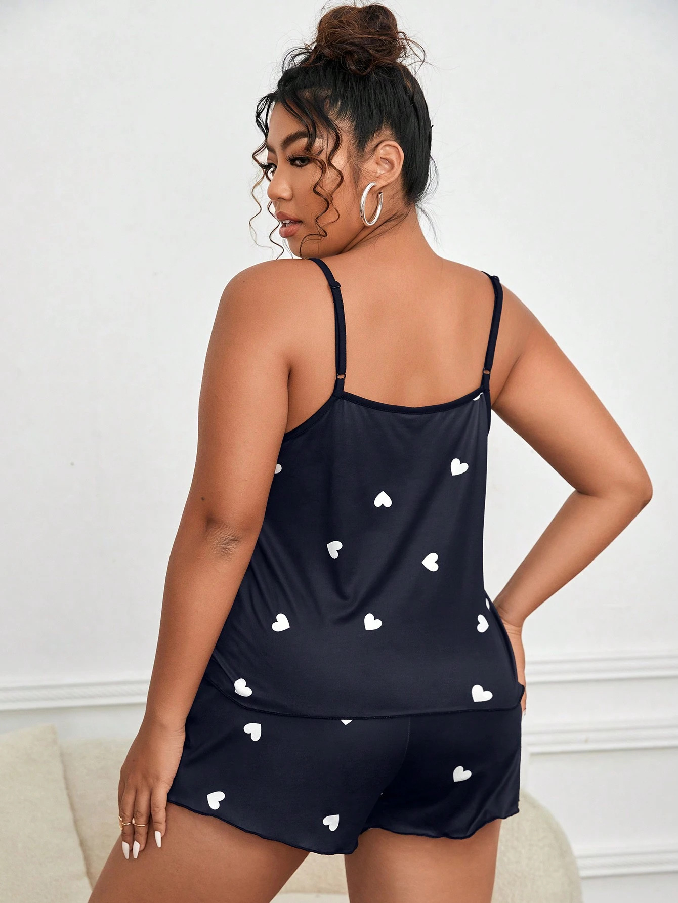 طقم بيجامة نسائي من قطعتين، مل - مراجعة Women'S Fashion Trends وسعره