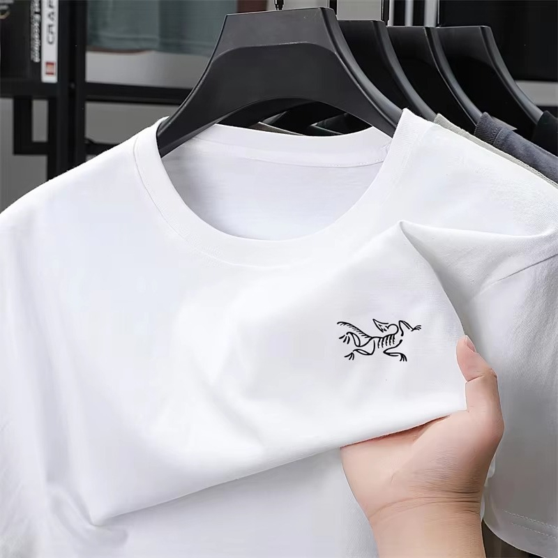 تي شيرت أبيض كلاسيكي بشعار هيك - مراجعة Women Fashion Brand Logo وسعره