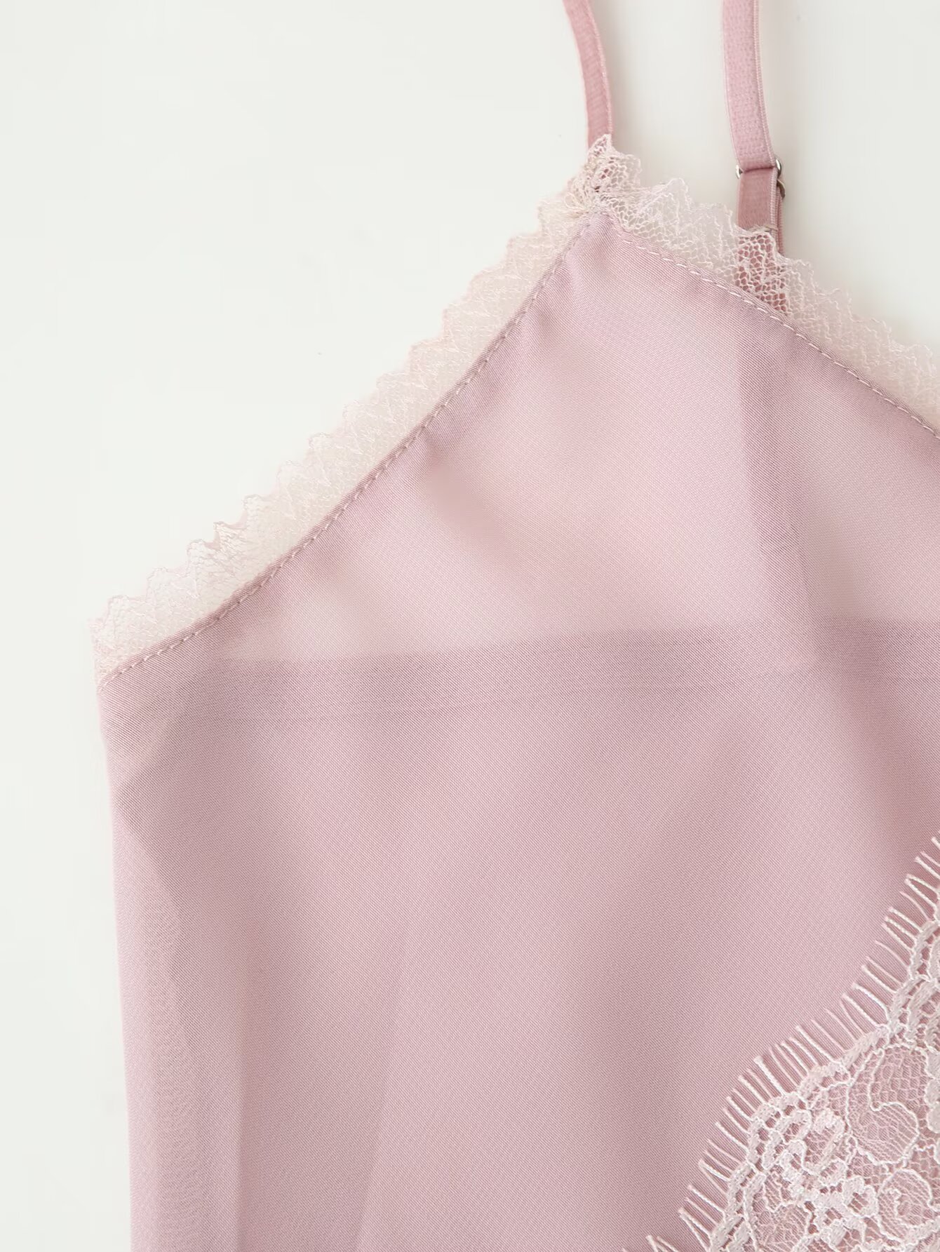 طقم توب وتنورة نسائي وردي من T - مراجعة Lace Trim Cami وسعره